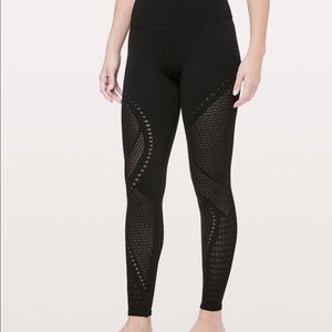 Lululemon reveal tights